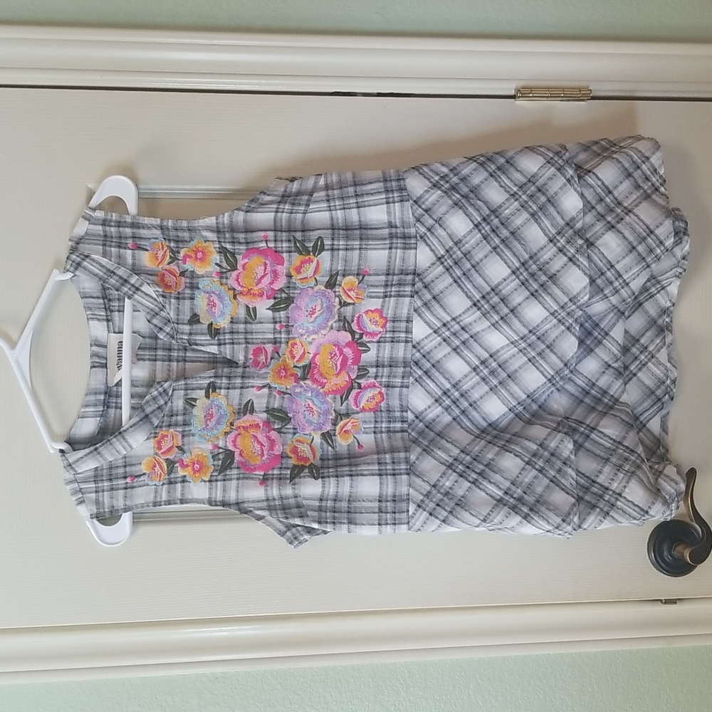 Sleeveless Top